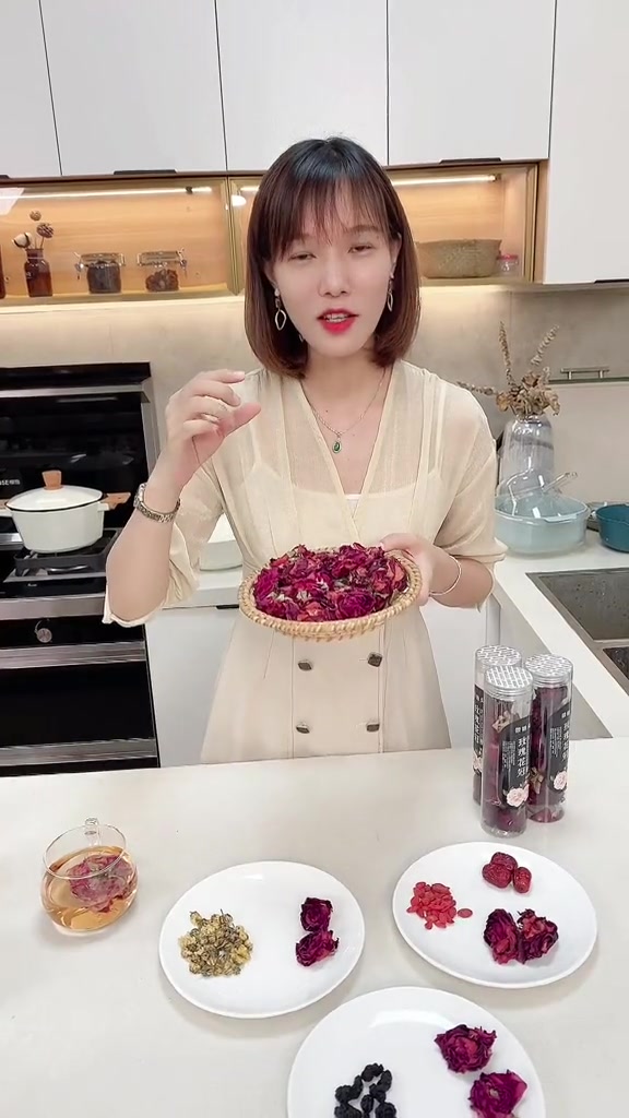 玫瑰花泡水你喝对了吗?