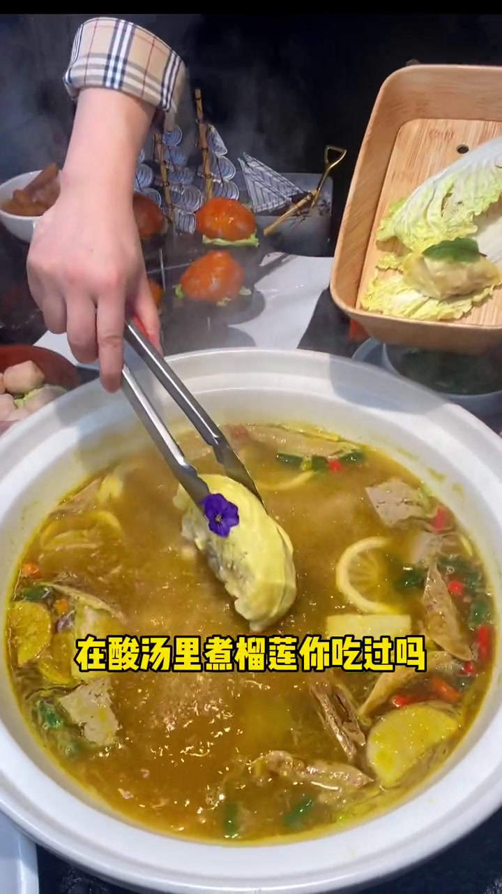 人均7.80就能在环境这么好的地方吃到雪湖高原裸斑鱼,吃鱼爱好者真的不要错过啦!本地宝藏美