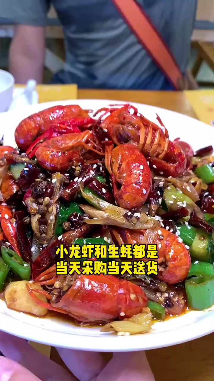 深圳很火的木屋烧烤南充也有了哦!