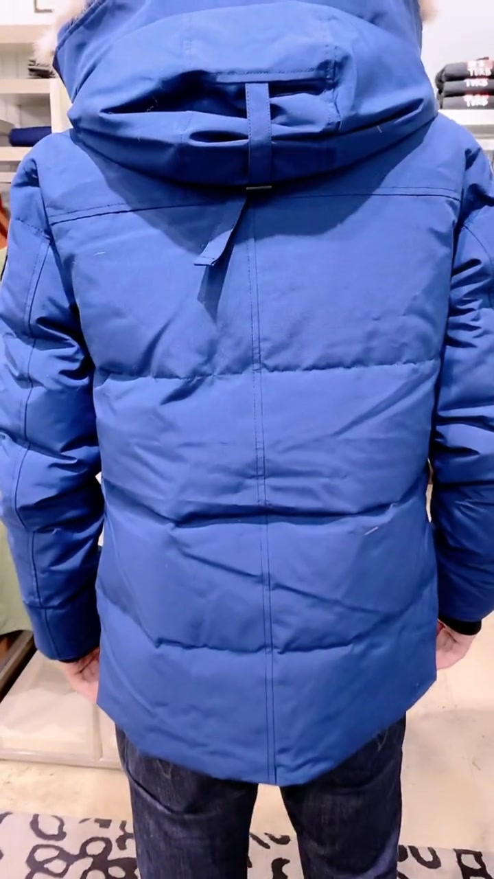 加拿大鹅[gf]1f1e8[/gf][gf]1f1e6[/gf],时尚修身黑标派克大衣