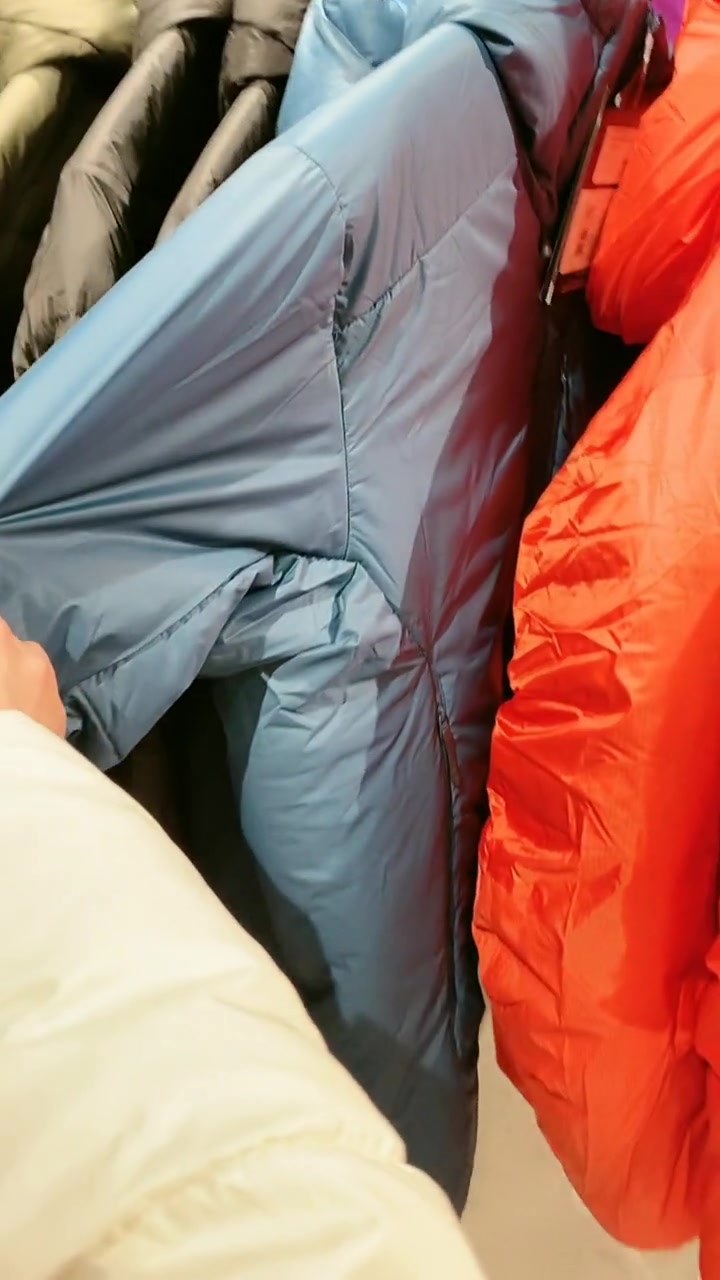 比买菜滑雪服更高端,始祖鸟[gf]1f1e8[/gf][gf]1f1e6[/gf]全新阿尔