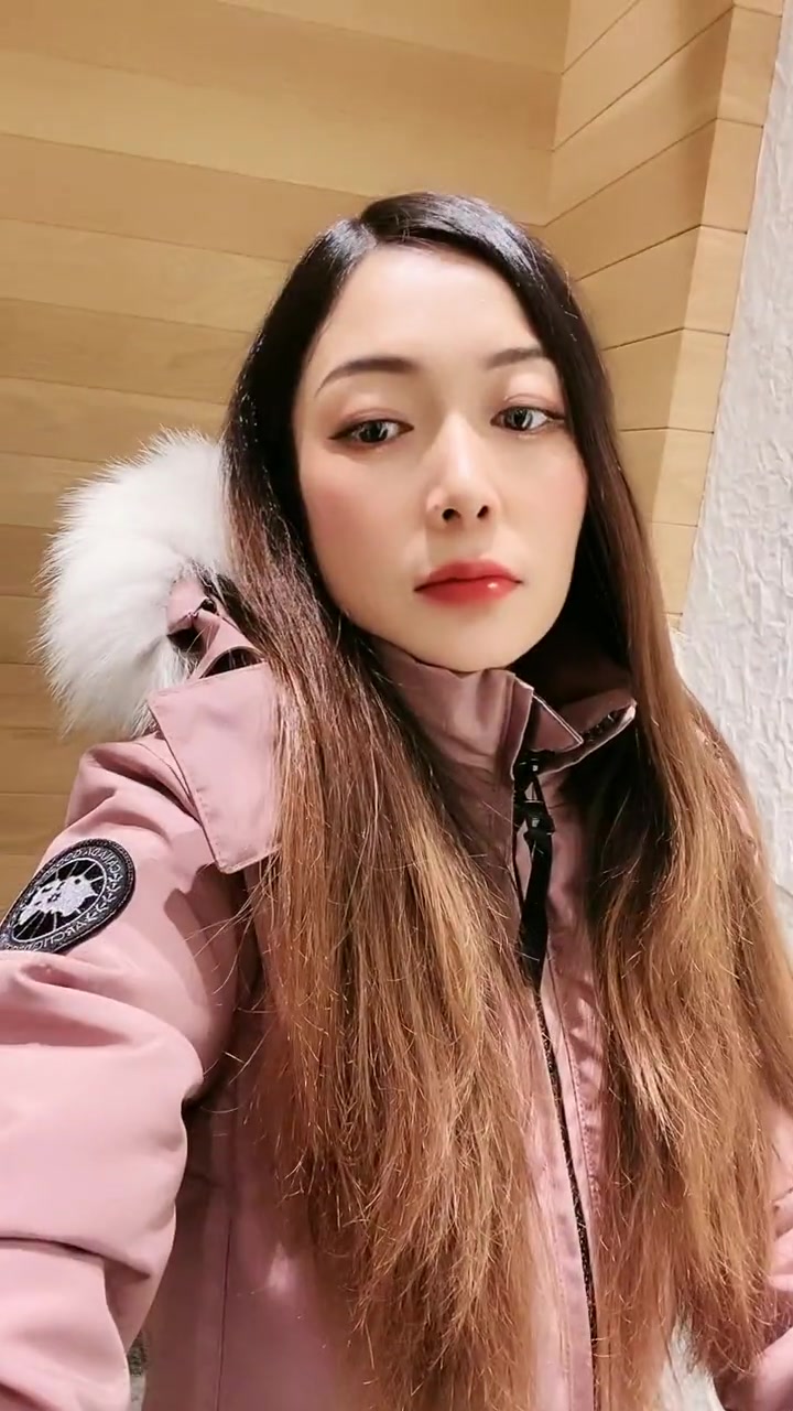 加拿大鹅[gf]1f1e8[/gf][gf]1f1e6[/gf]店内在售最美樱花粉[gf]