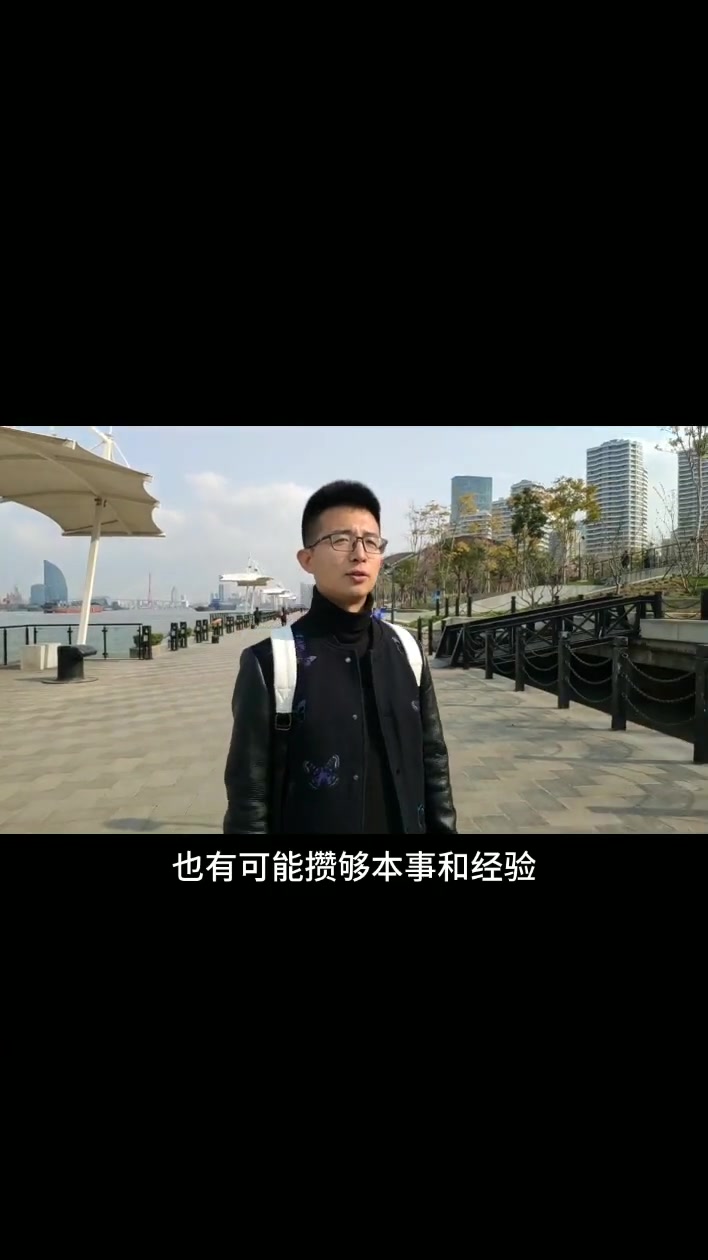 本想来个咸鱼翻身,结果一不小心粘了锅