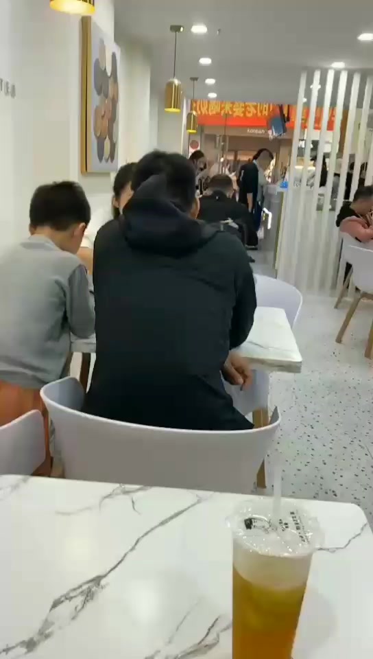 十几万可以开一家奶茶店吗?
