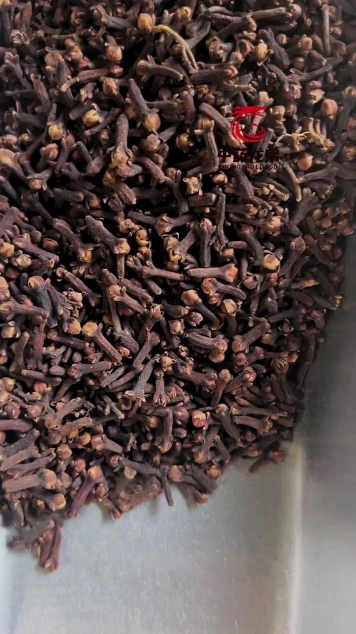 今日继续分享以中药材为主的调料:八角 肉蔻 小茴香 丁香