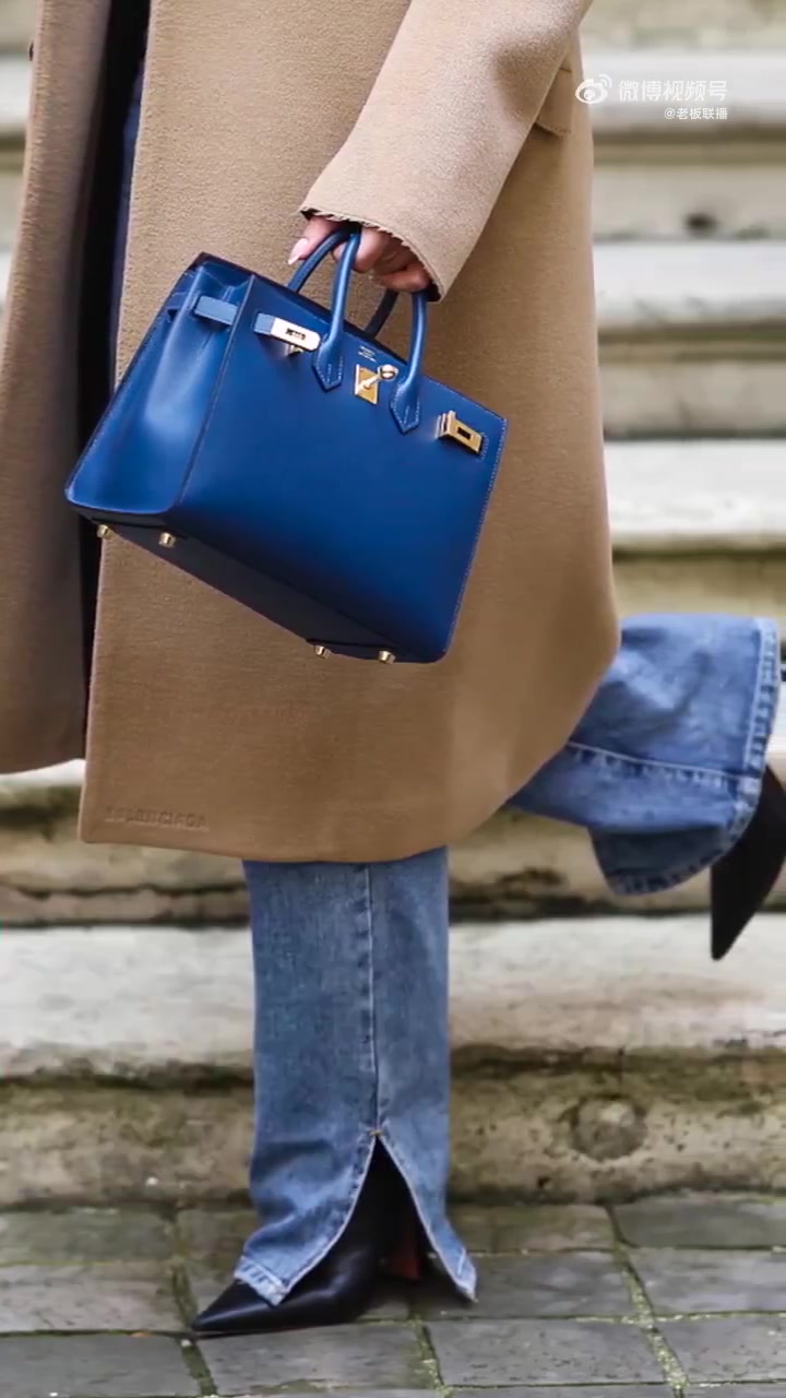 「爱马仕年销售额116亿欧元创新高,爱马仕奖励全球员工每人4000欧元」据媒体报道,当地时