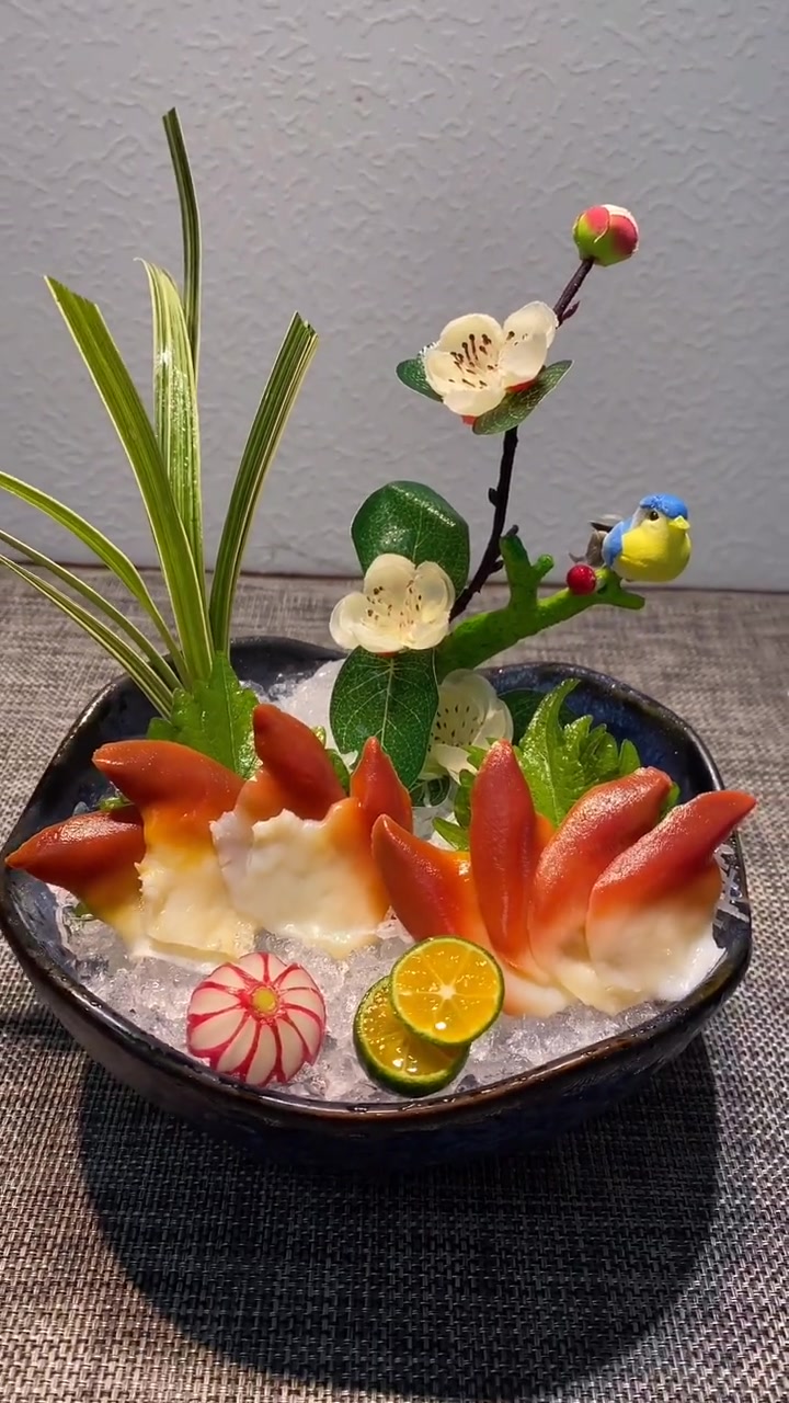 北极贝和希鲮鱼刺身