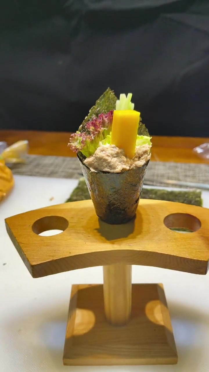 吞拿鱼沙拉手卷怎么做?我来告诉你!