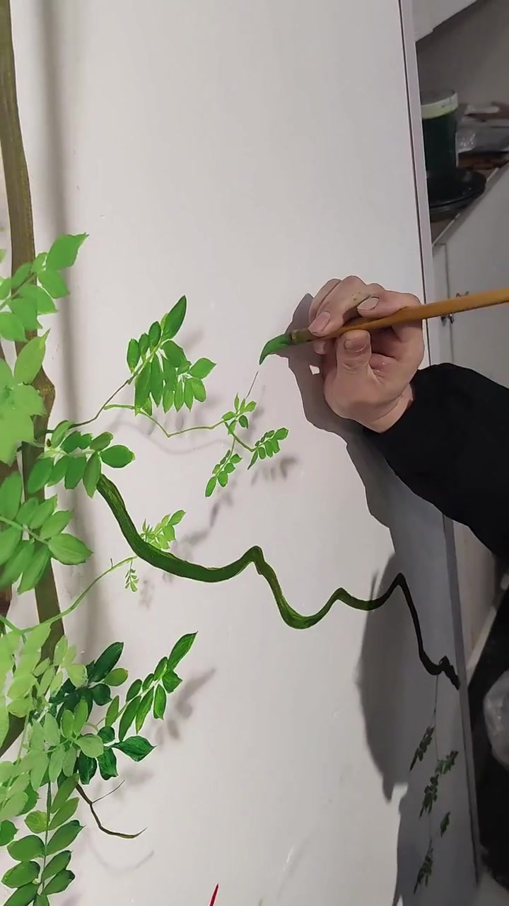 男子摸索3D墙绘3年画出逼真作品 连阴影都是真的