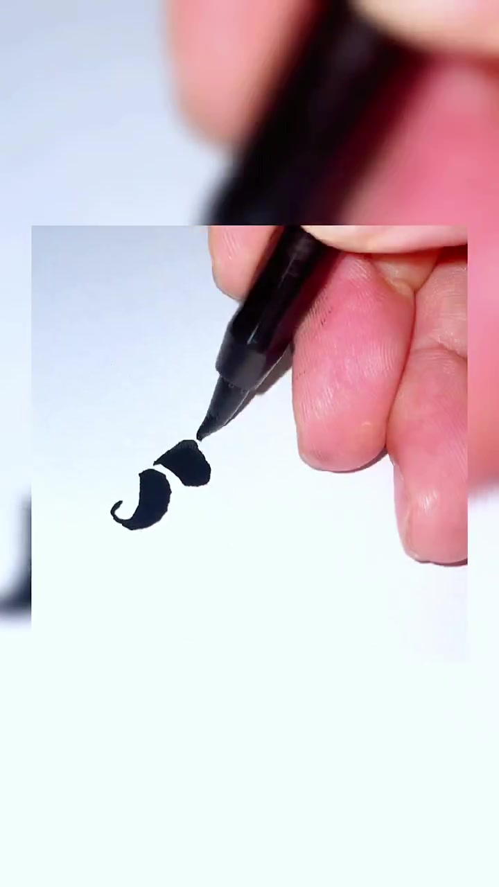 龙虾烧烤门头字体不好看,来来来,手写升级一下