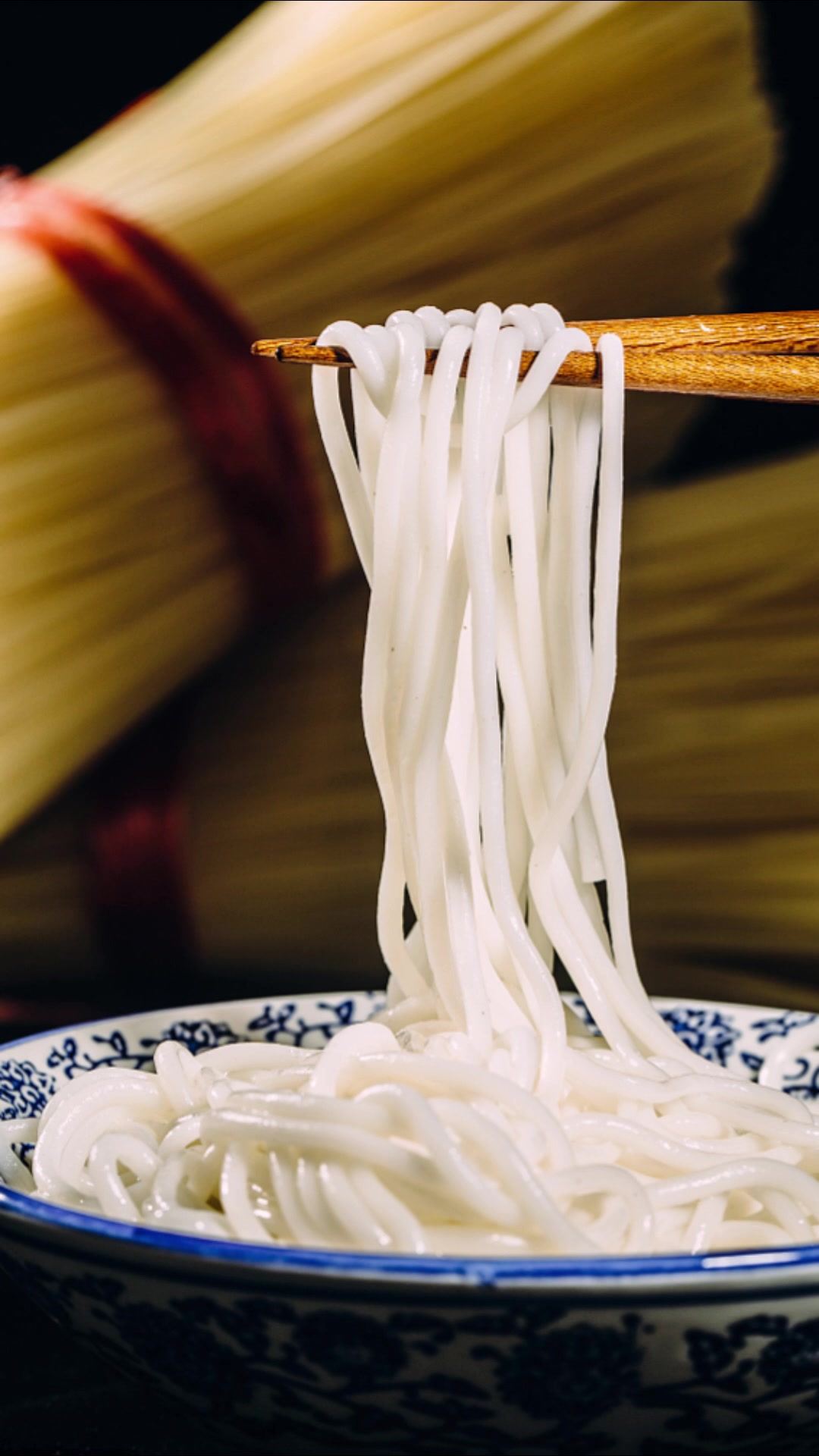 制作细长柔韧好米粉 就用诺贝思蒸汽发生器!!!