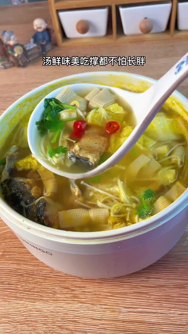 酸汤肥牛吃吐了吧!来试试这沸腾鱼火锅汤鲜味美,关键是炫一锅都没啥压力