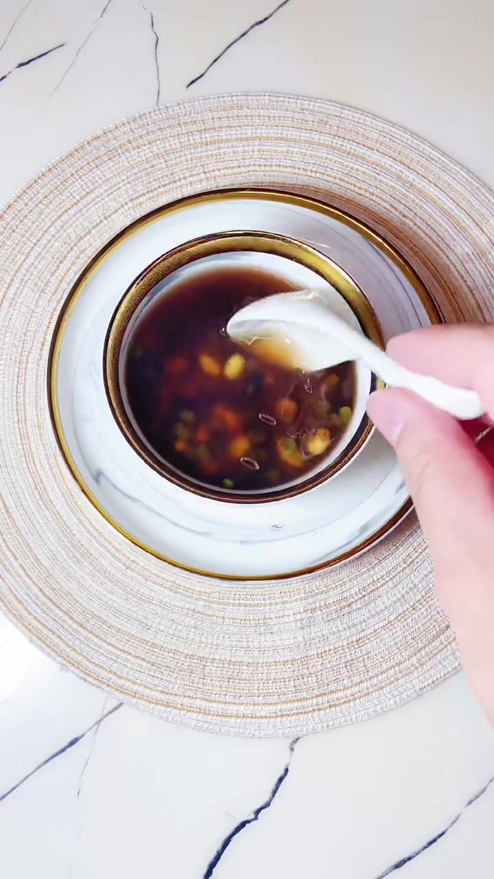 千年流传下来的三豆饮,听说很多幼儿园手足口停课了,只能从饮食上注意了,简单食材,好处多多。