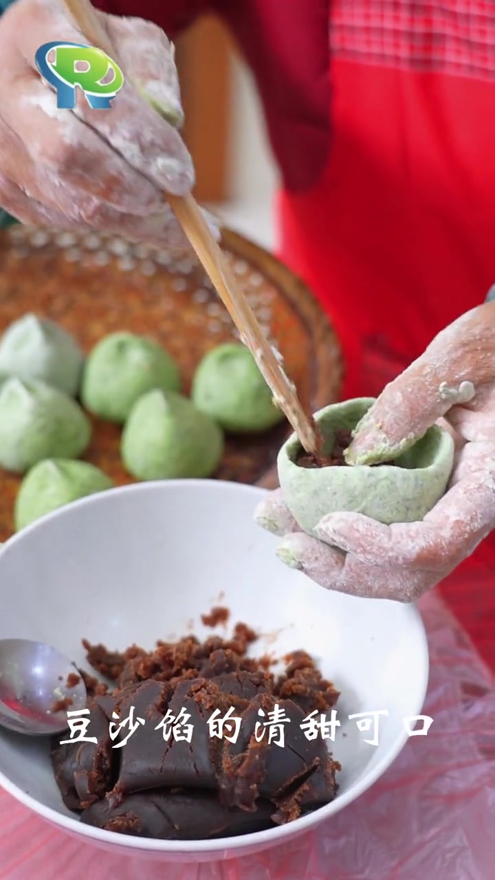 一口软糯,一口春天!老底子的青团子,谁能不爱!绿色青浦 上海 青团 美食