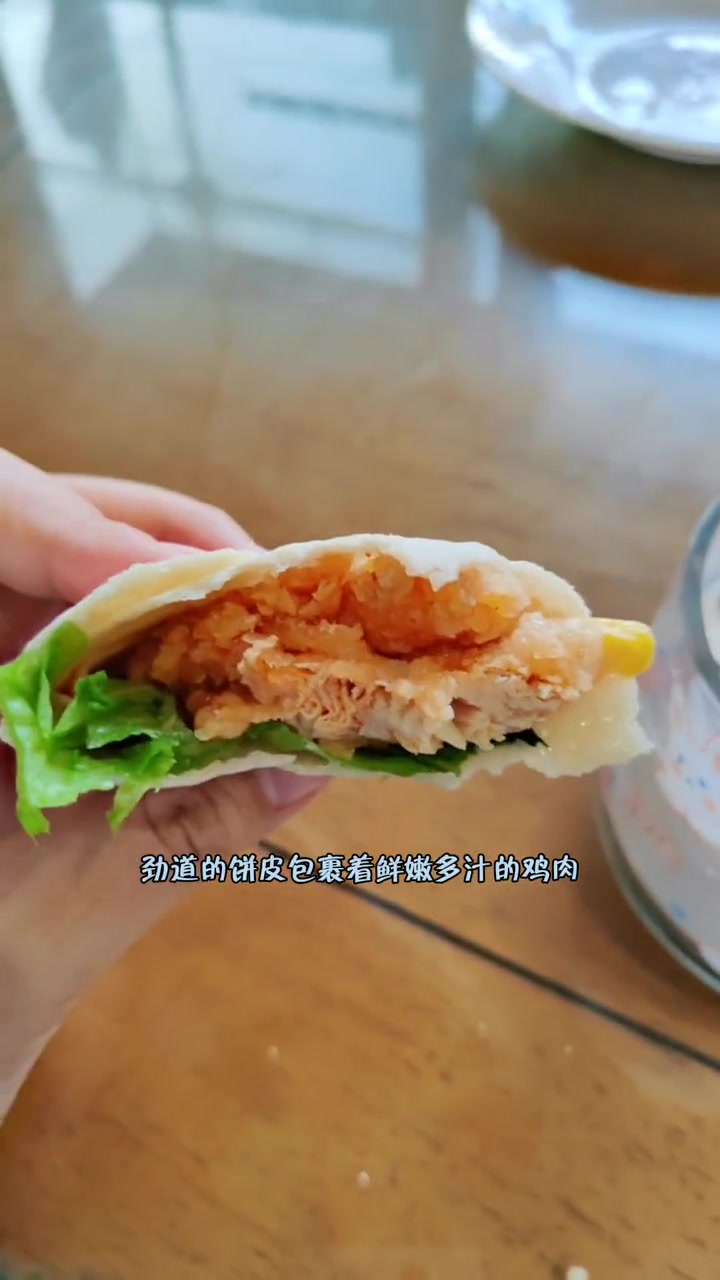 肯德基鸡肉卷可以带包装微波炉加热吗