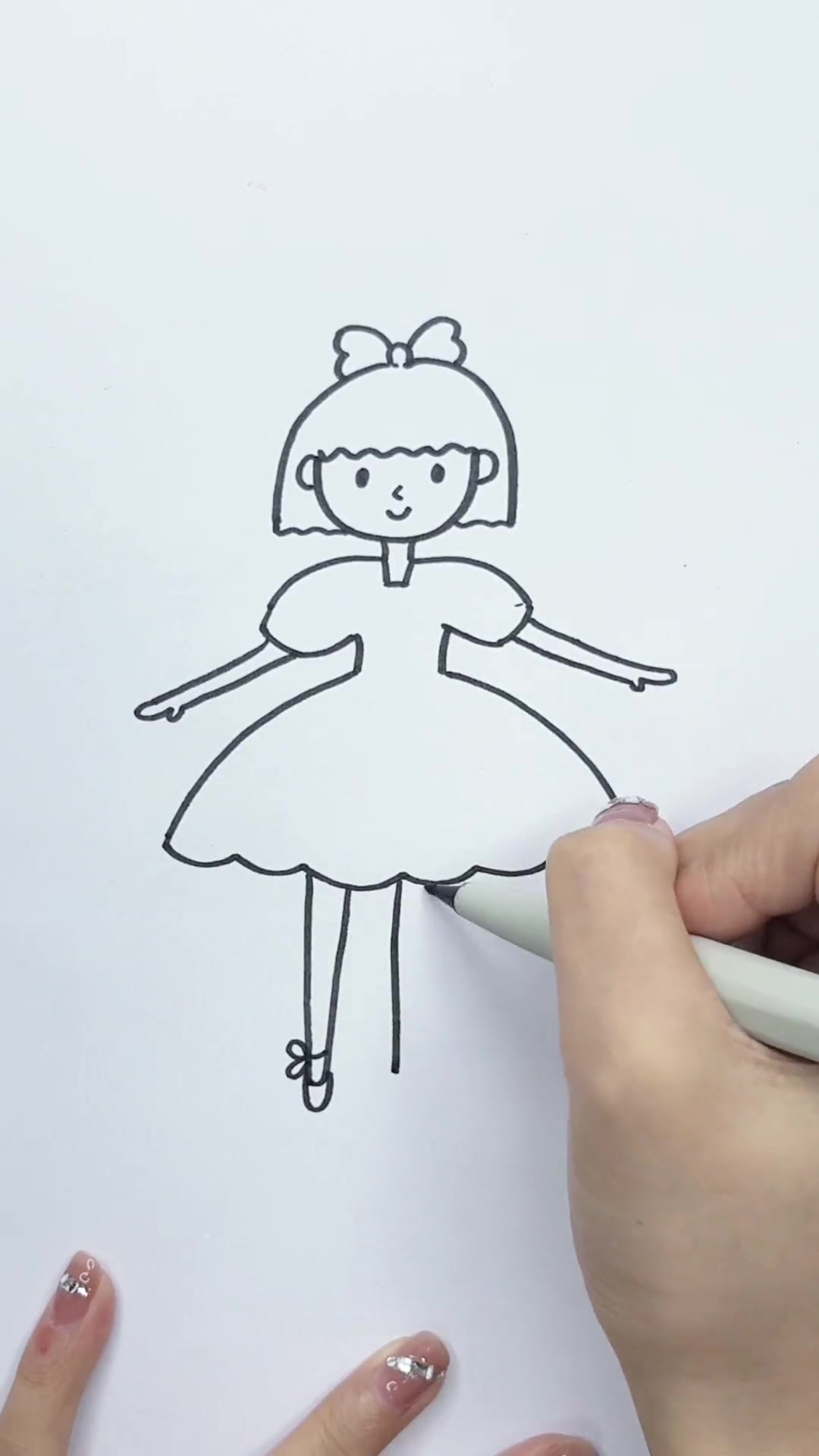 跳舞小朋友简笔画