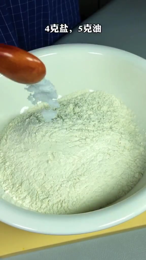 和面包饺子怎么和面