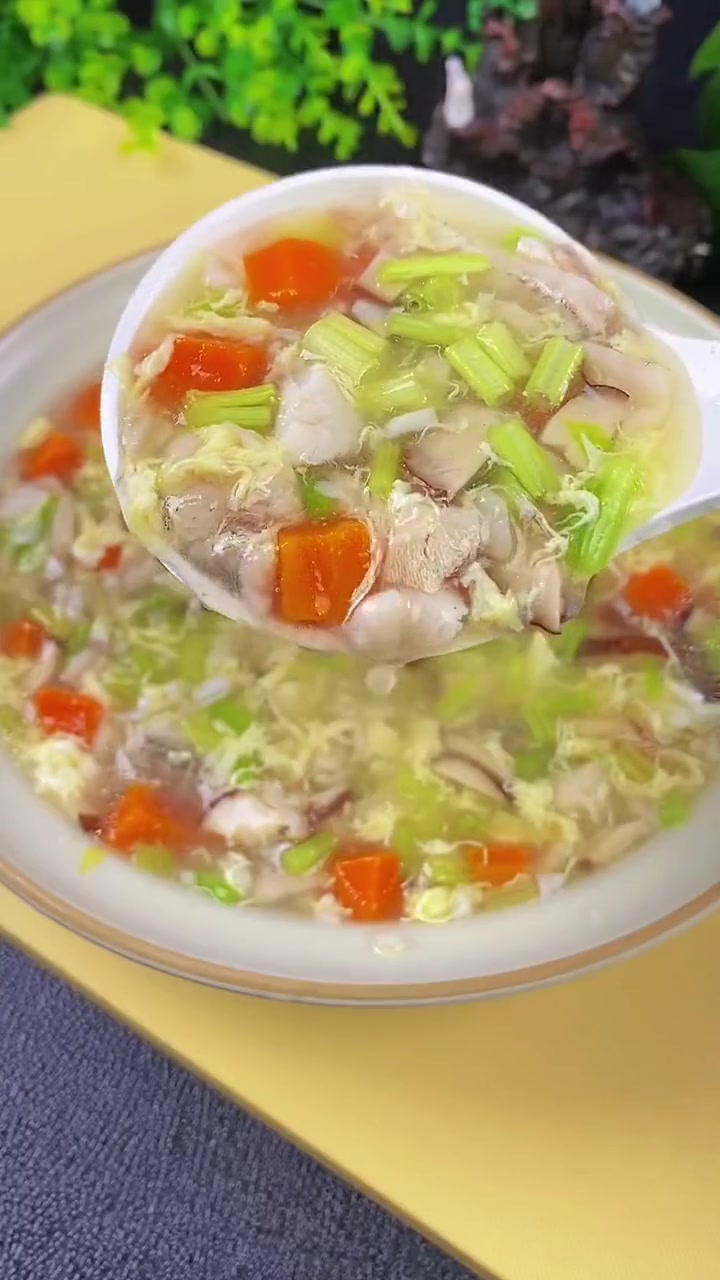 美味食鲜今天分享美味舟山米鱼羹!美食 美食趣胃计划 美食教程 美食分享