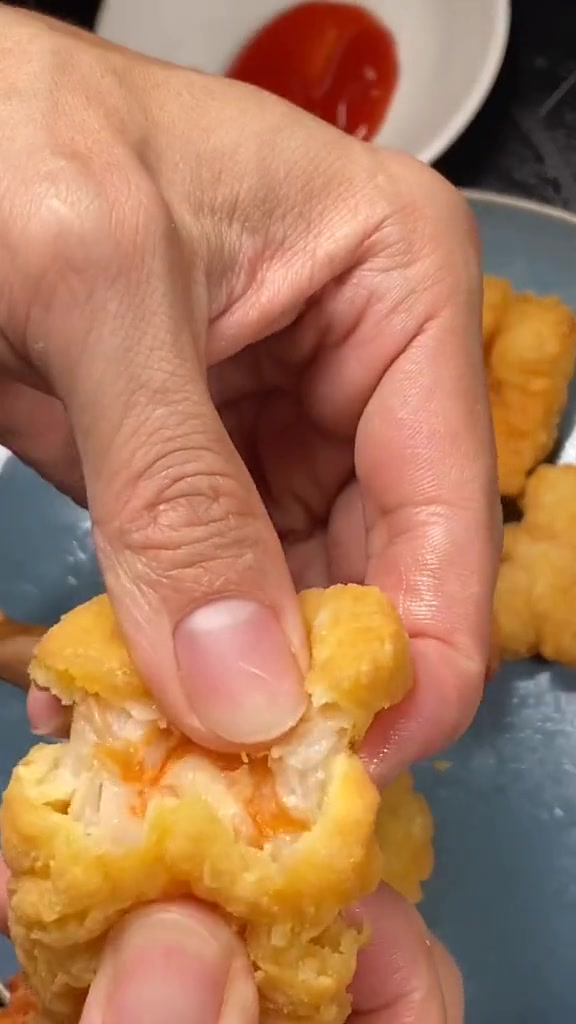 香酥虾排,美味可口!海鲜 海鲜美食 大虾 美食 家常菜 美食教程 DOU+小助手