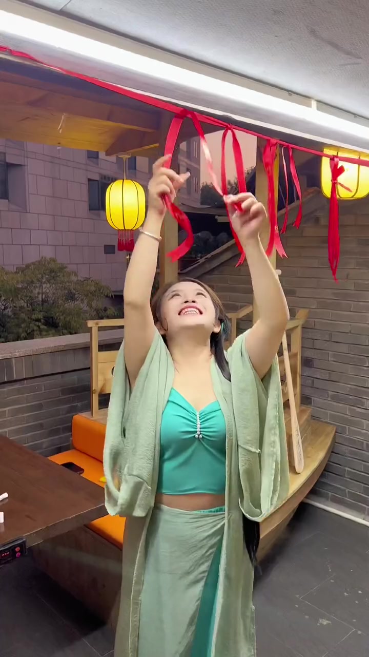 第76集|杭州是个浪漫的城市许仙的白娘子的爱情故事更是流传千古千年等一回的爱情故事怎么能少