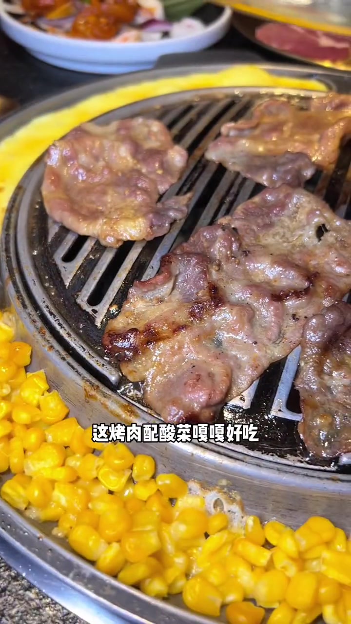 牛本家炭火烤肉,吃完你都不想回家!现在135四人餐,快来尝尝吧!烤肉 津选生活 大口吃肉的