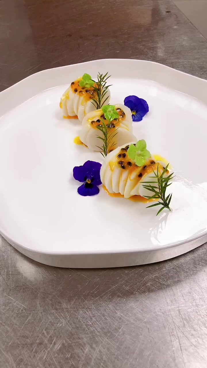 一道好吃操作简单,造型美观的菜品。跟着视频一起来做吧