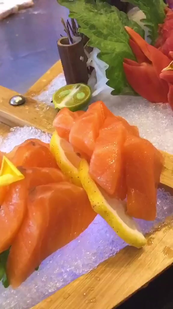 刺身生蚝牛排扇贝不限量,必须给老板上一课!天津美食 自助餐铁板烧