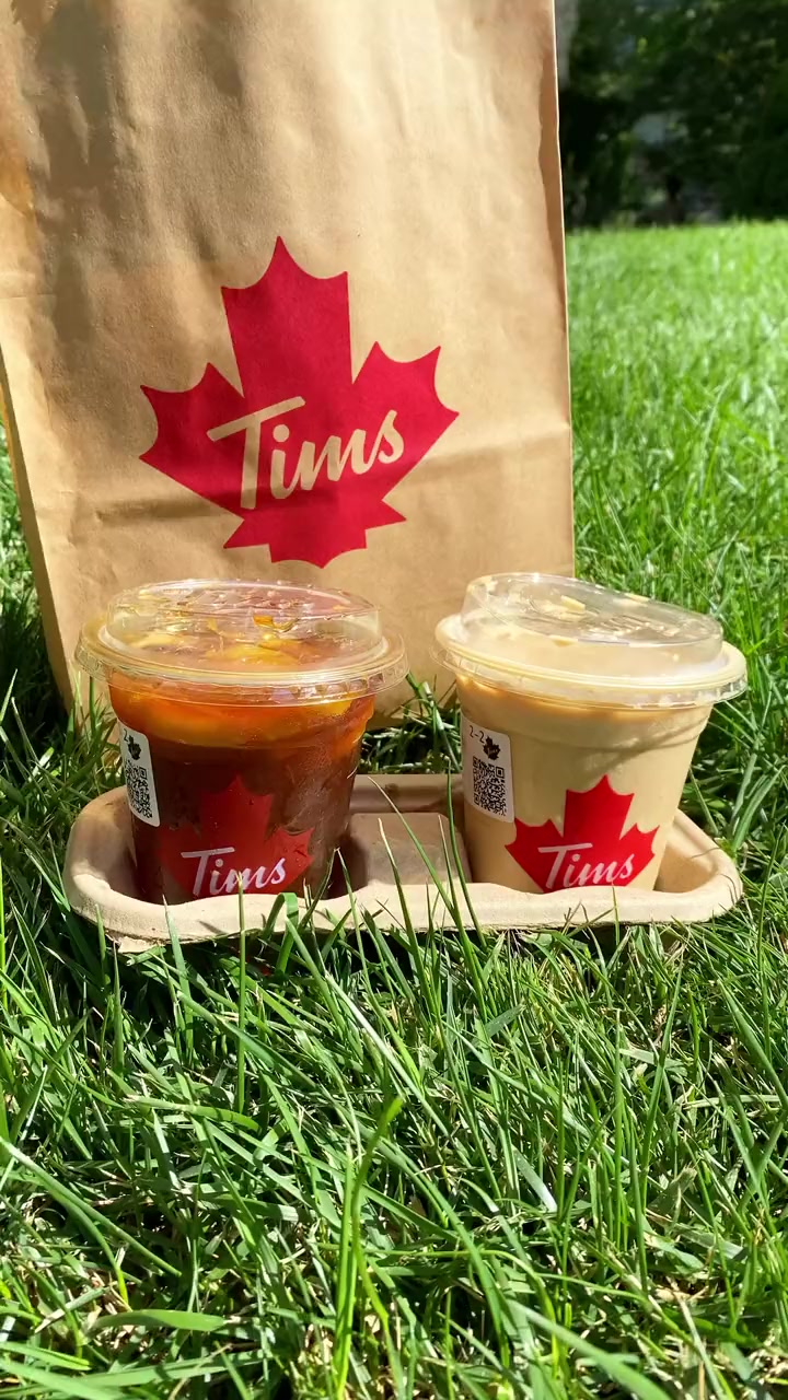 为渐变色的夏末干杯 tims咖啡 秋天的第一杯奶茶 一杯咖啡的快乐 Tims咖啡好喝用料实