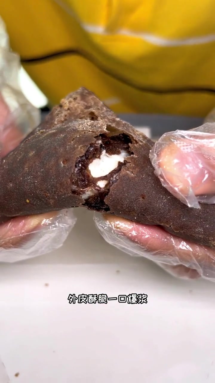 金秋好时节 抹嘴杀高达芝士双吉堡 麦当劳 汉堡 麦当劳新品来啦