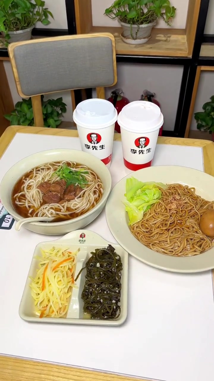 这一碗好过瘾 牛肉面 特色面食 李先生牛肉面