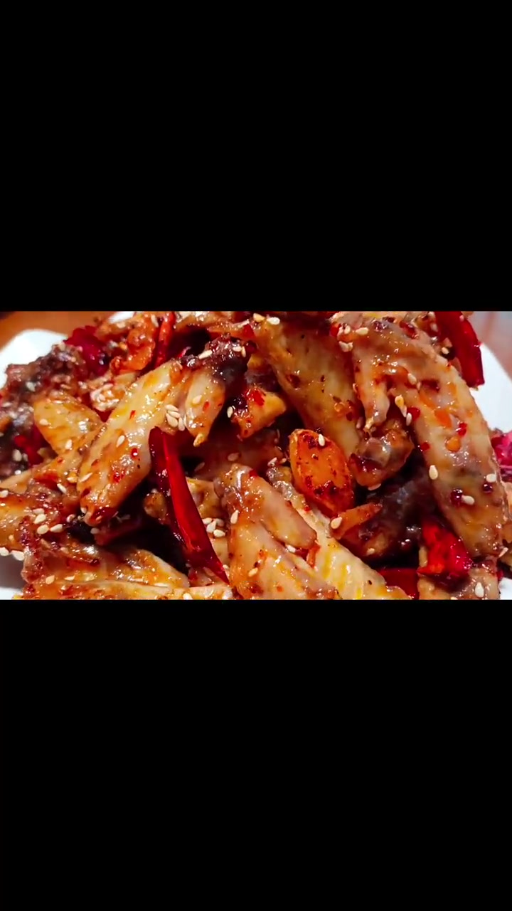 麻辣鸡尖,香辣爽口,简直就是下酒神器,好吃到根本停不下来 麻辣鸡尖 干锅 下酒菜