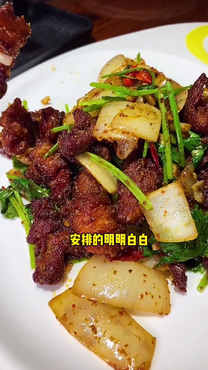 西安菜吃起来,毛笔酥和桂花黄米凉糕!浪计划