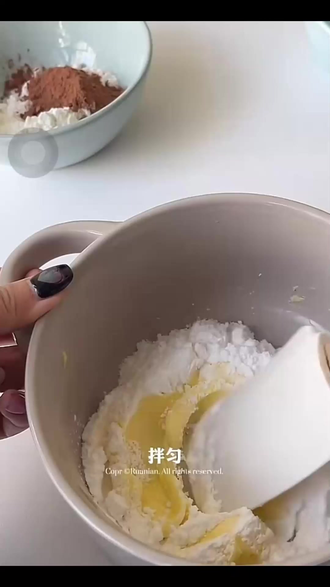 巧克力奶油泡芙