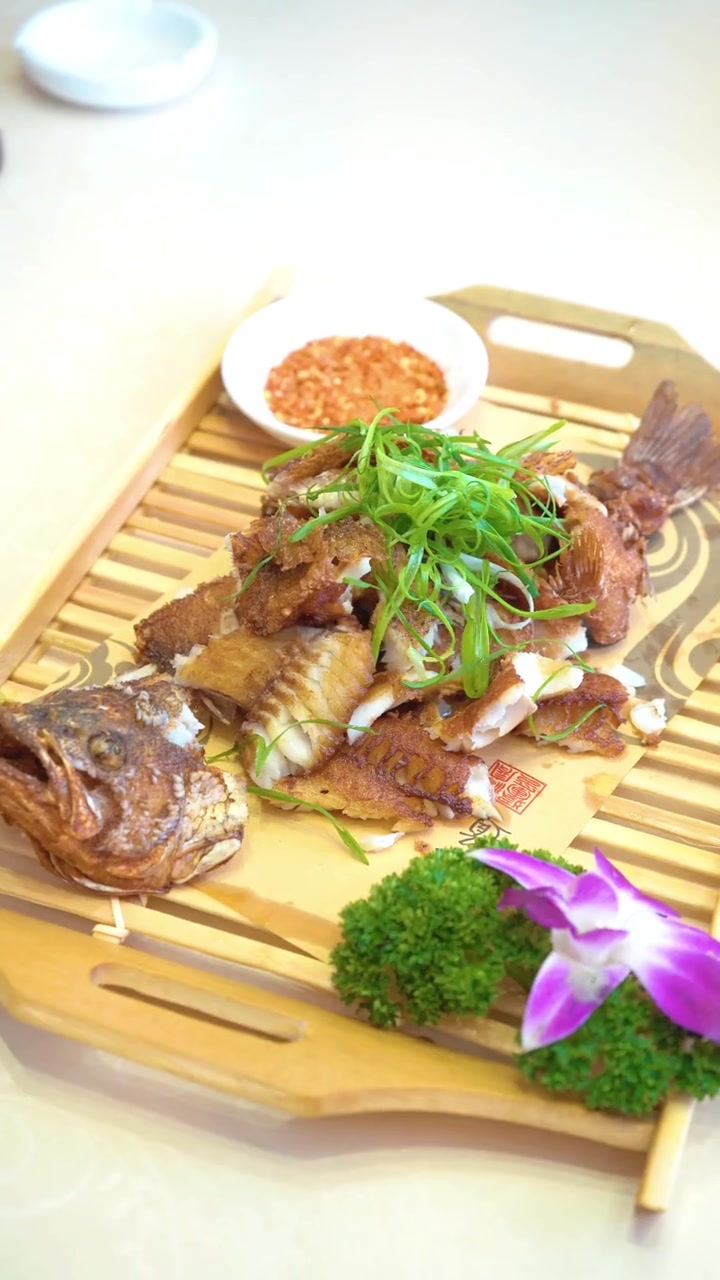 南雄 南雄味满满,就舍不得这点酸笋!去演个南雄的酸笋鸭子!南雄美食 探店 家乡的味道