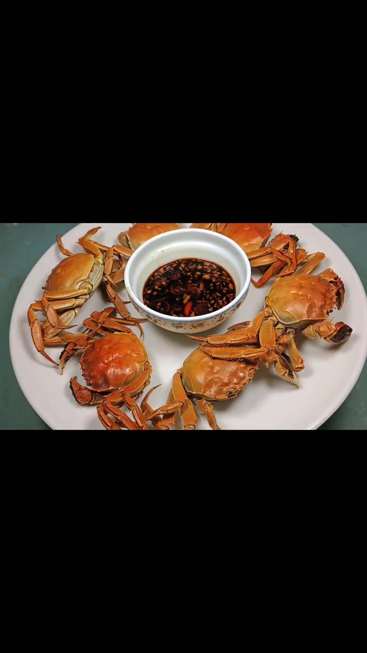 清蒸螃蟹很多人第一步就错了 记住这几个小技巧 蟹黄不外流不掉爪