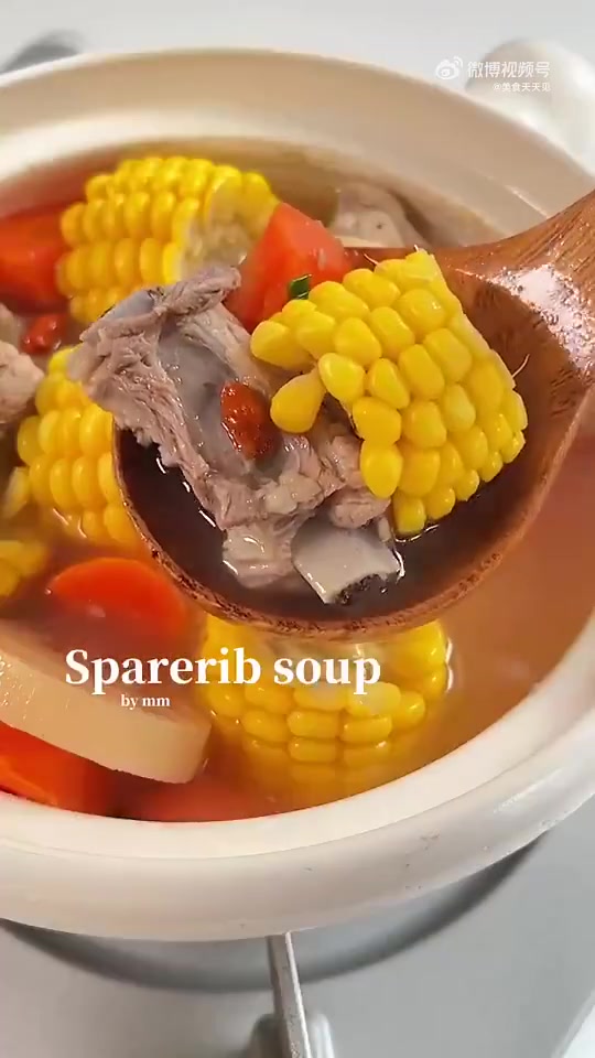 美食武汉 一锅清热清甜的莲藕玉米排骨汤唤醒你,做法简单,一起学起来「馋嘴」(via. 美食