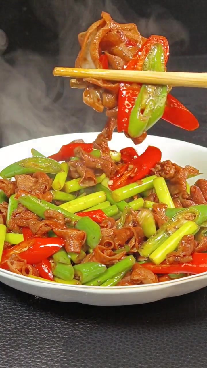 遇到鸡肠不要再甩了,像我这样做好吃又下饭 美食 炒鸡肠 家常菜小炒酱