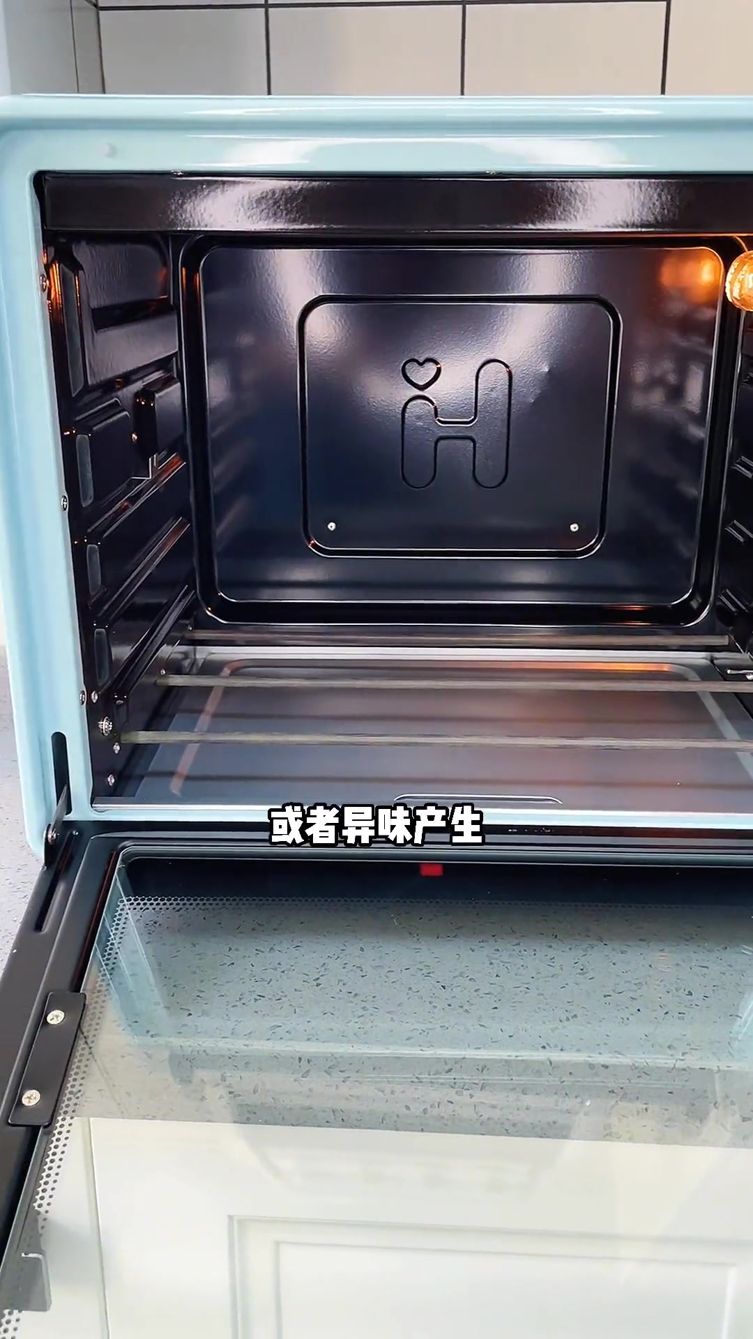 烤箱第一次使用时的注意事项都有哪些呢?一定要给内胆全面消毒