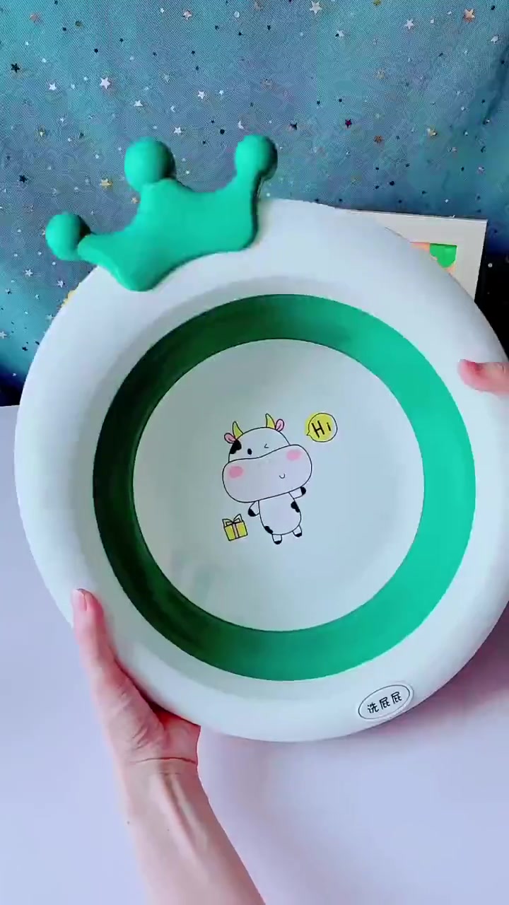 宝宝的盆最好别和大人的混着用 真的不卫生,待产包 里给宝宝准备一套新的 洗脸洗屁股洗脚都标