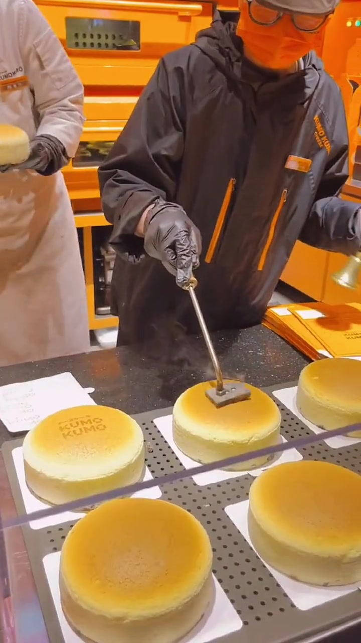 kumokumo的芝士蛋糕也太好吃了吧 美食探店流量来了 全国门店通用 艾特你想要艾特的人