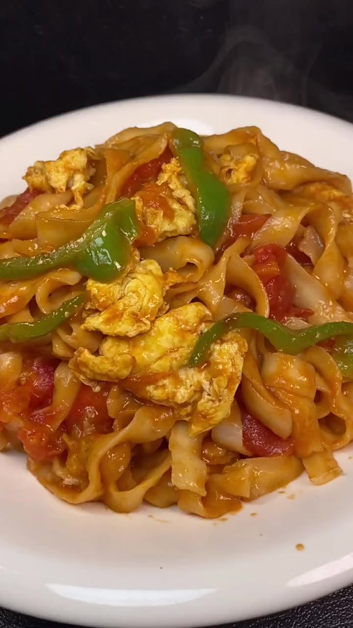 西红柿鸡蛋炒面太好吃了