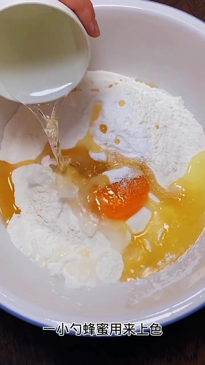 过年必备美食 炸麻花