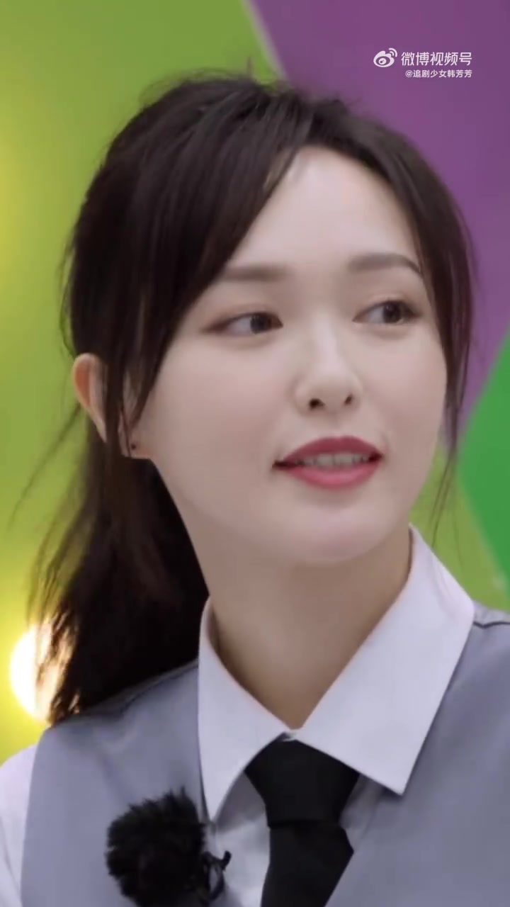 唐嫣承认自己是搞笑女 哈哈哈哈当糖宝在对自己的表情包发起疑问和略显无奈时,新的表情包「我不