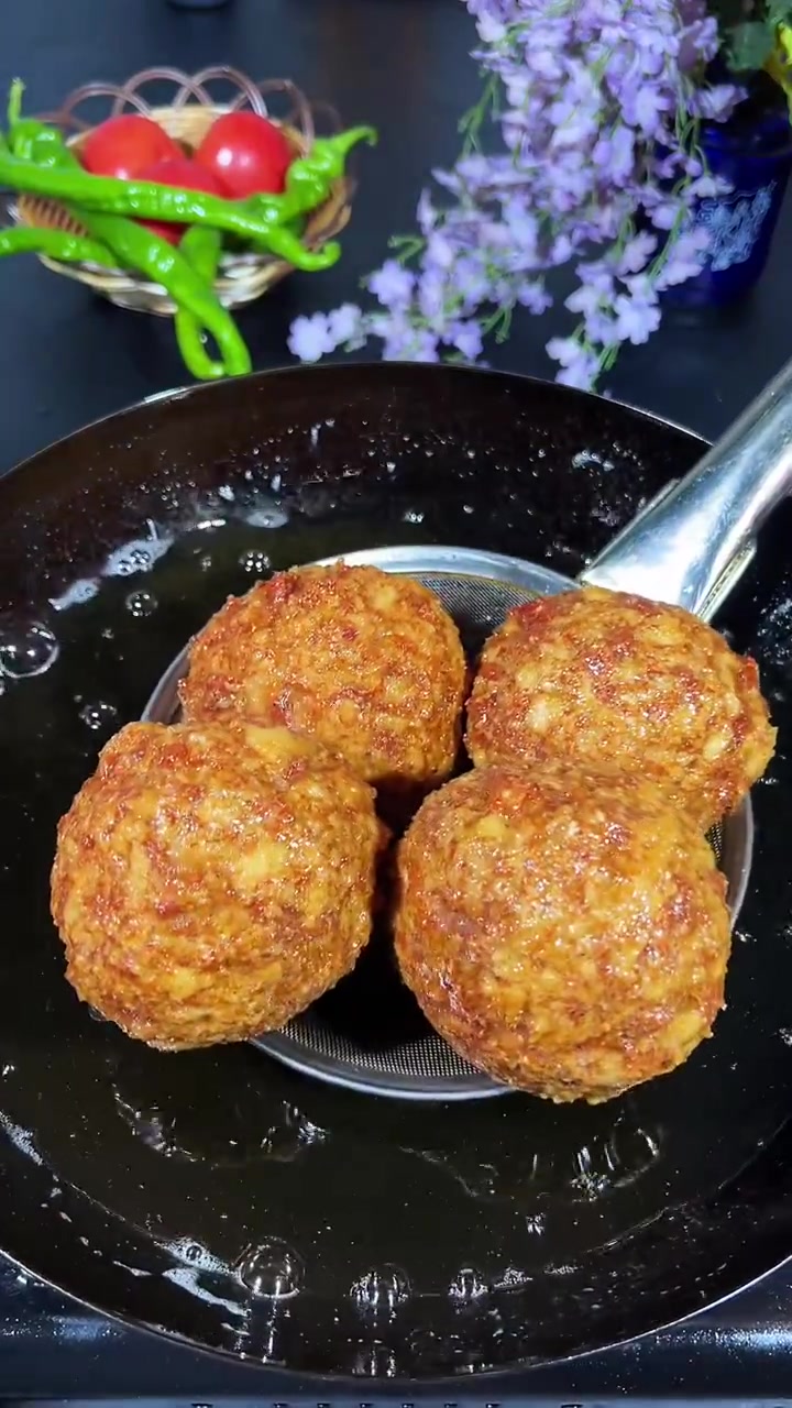 你吃过带肉丁的四喜丸子吗