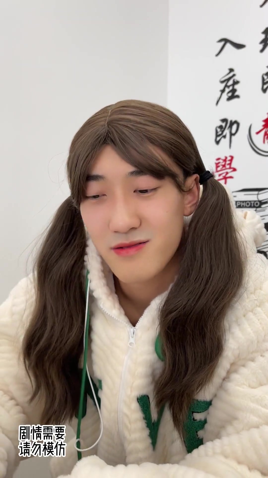 婷婷:先不说了,我去挖野菜了~
