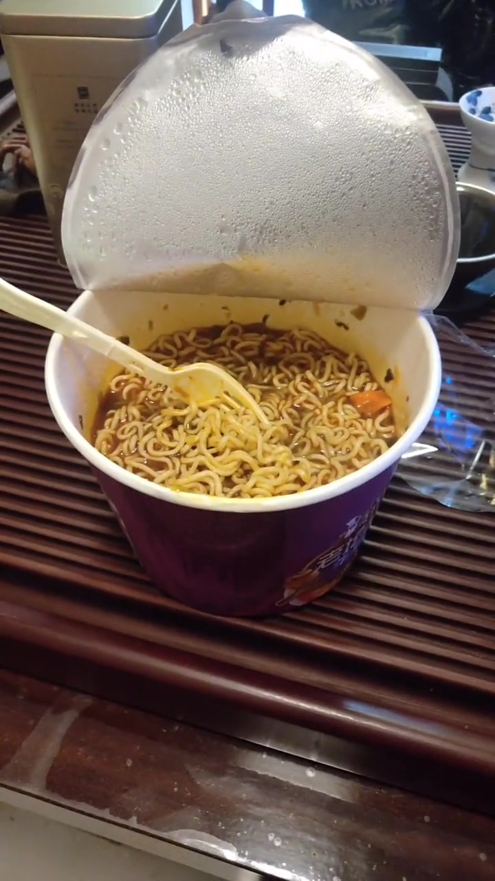 火腿肠忘买了拿牛肉干代替吧