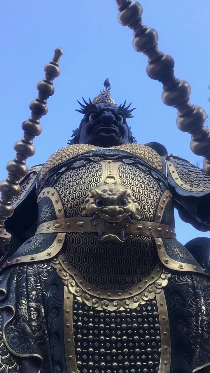 哼哈二将,明代小说《封神演义》及其衍生作品中的角色组合,是作者根据佛教守护寺庙的两位护法神