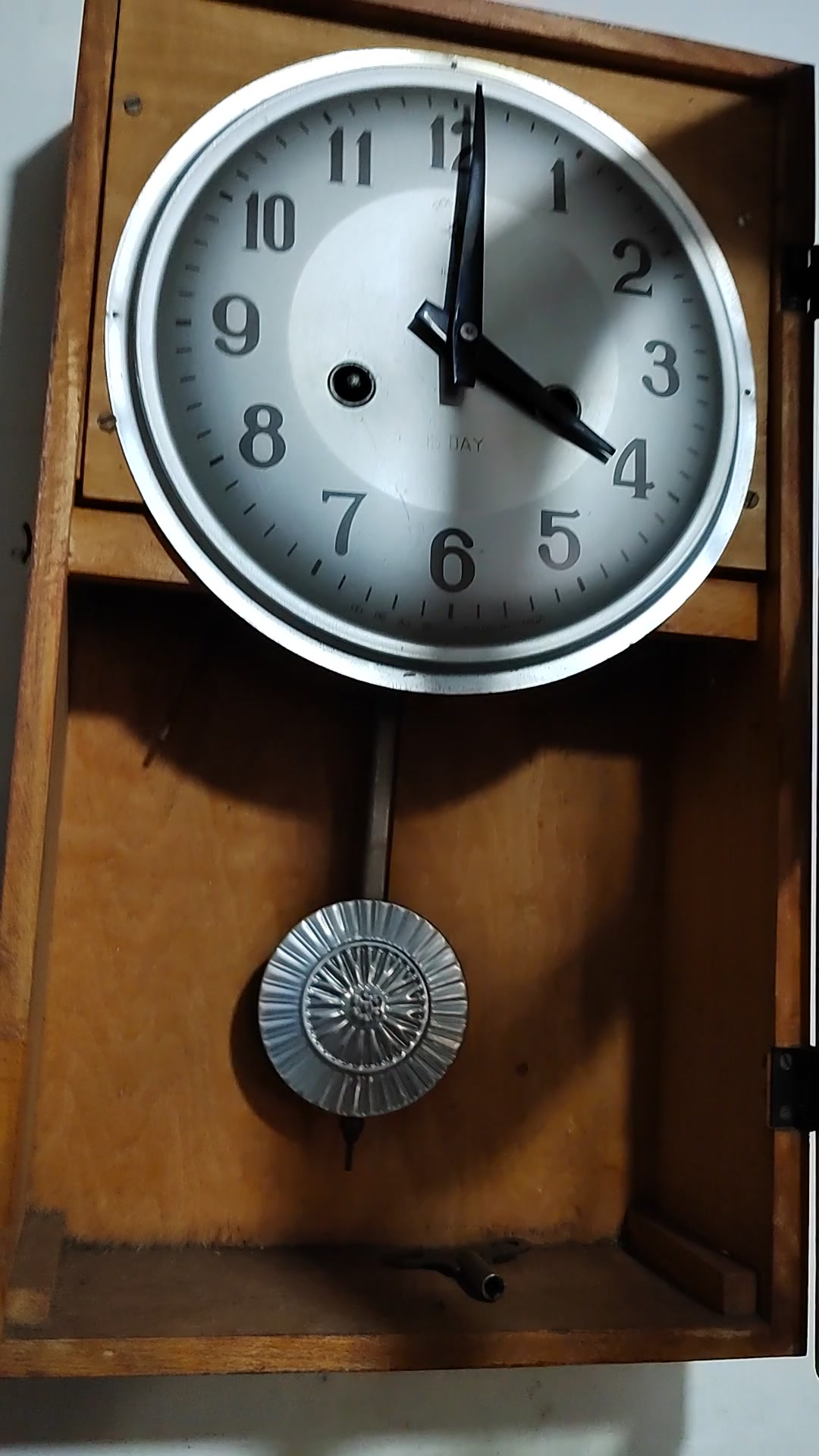 北极星老钟,一对金鱼非常好图案,品相保存好几十年前老物件了