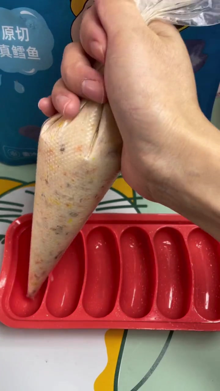 小月龄也可以安排的鳕鱼肠～在家自制鳕鱼肠,又香甜又有营养～辅食打卡 宝宝辅食 每天不重样