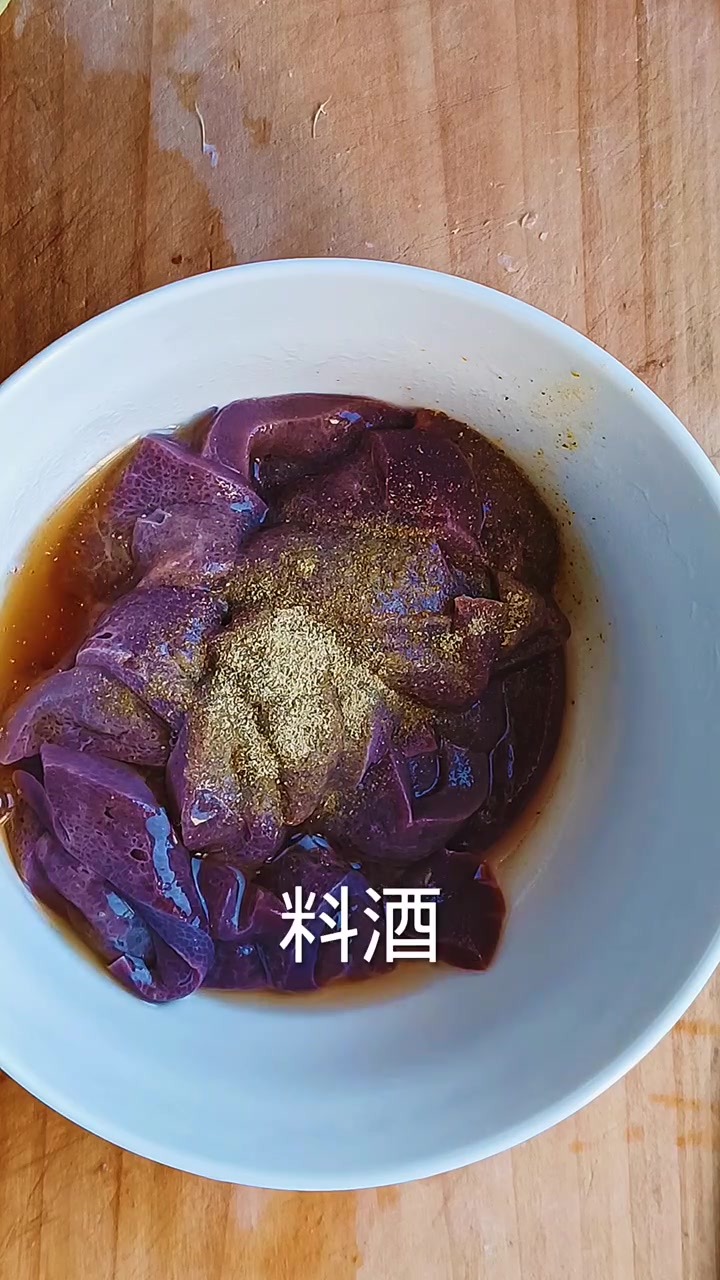 猪肝粥,老人孩子要多吃